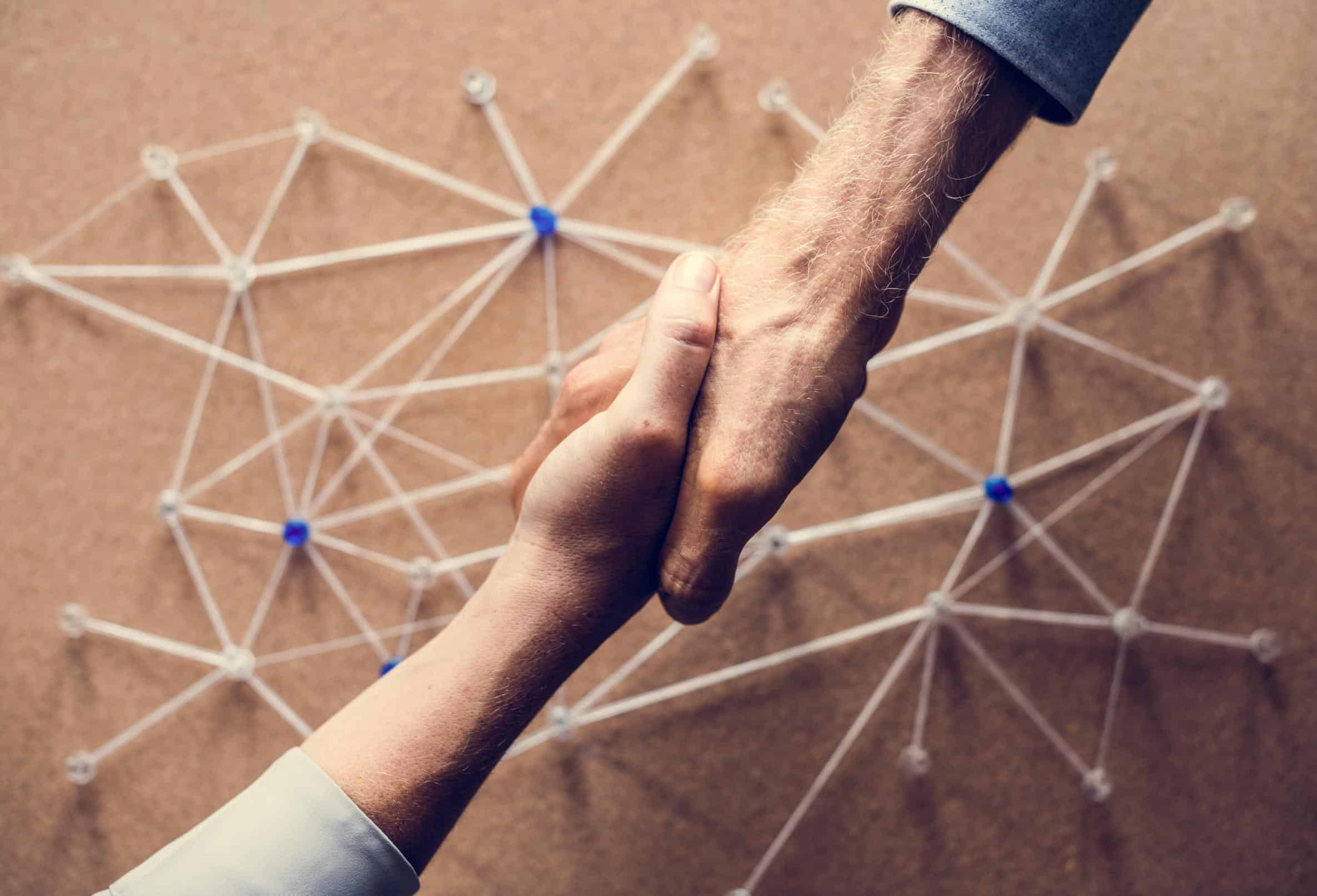 Colaboración en economía circular y proyectos de simbiosis industrial.